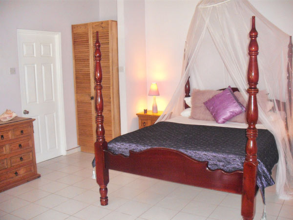 Fully furnished family home for sale by owner in Grenada
